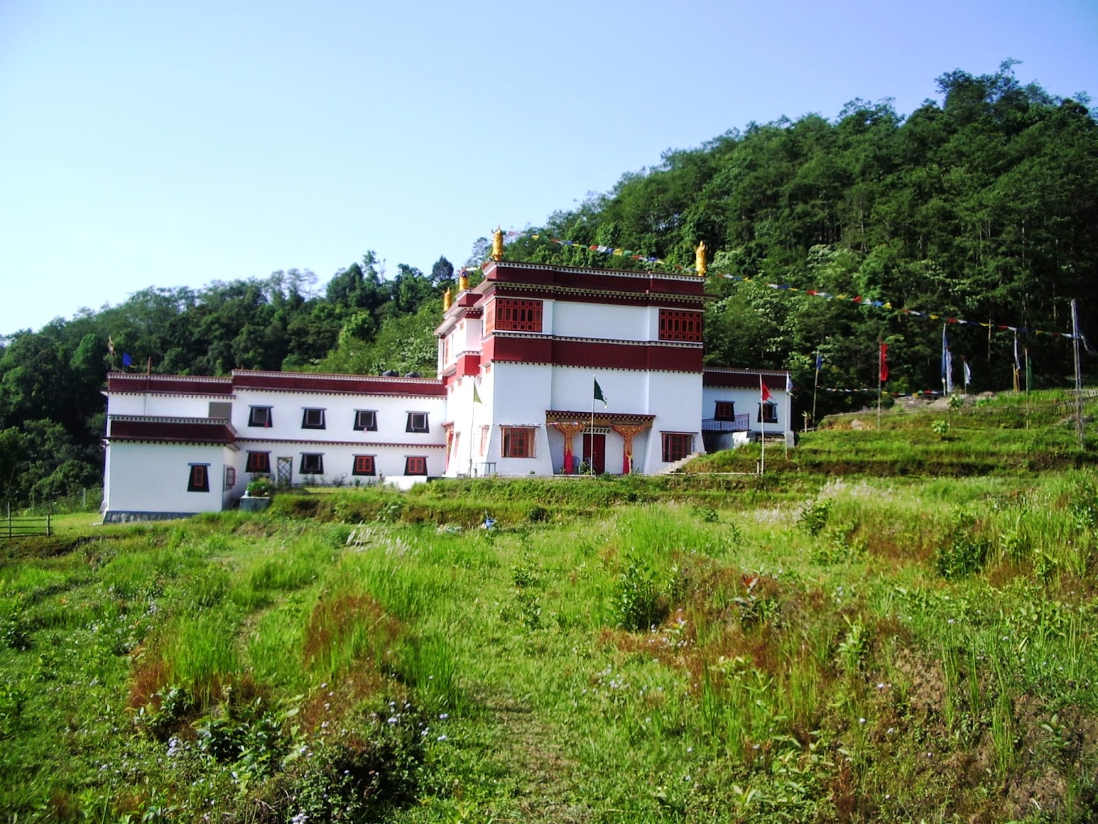 1) Centro di ritiro Bodhycharya Sikkim India