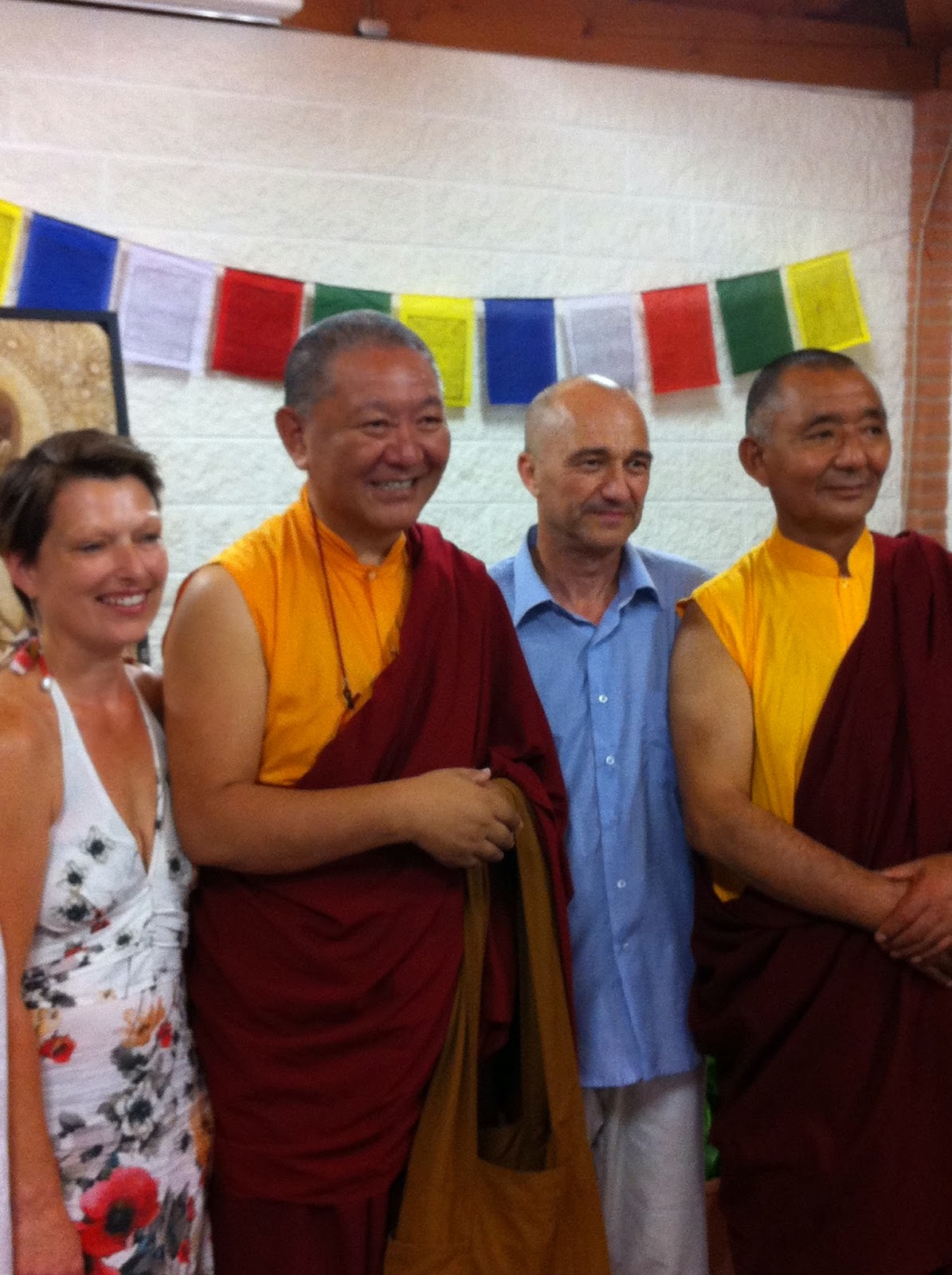 3) Ringu Tulku, Lama Gengha, Caroline e Carlo